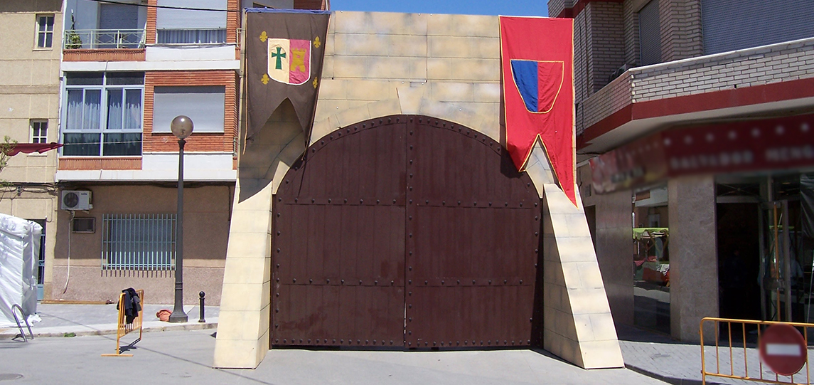 Puerta amurallada